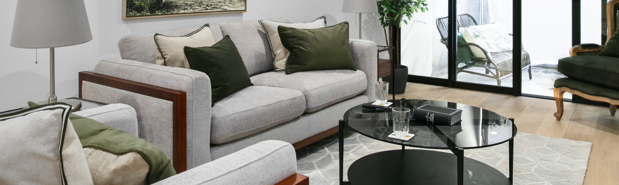 Oasis Peakhurst gives you all the benefits of apartment living, and more!